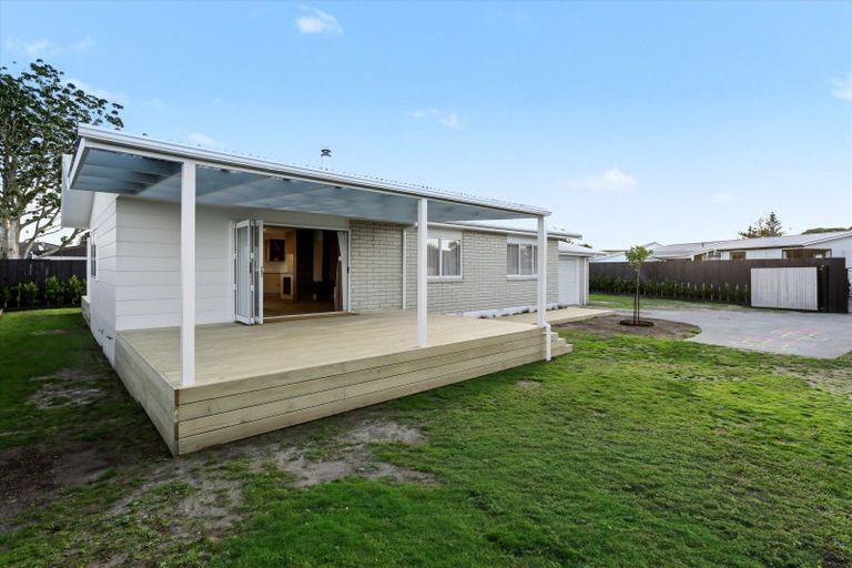 Photo of property in 60 Gloucester Road, Mount Maunganui, 3116