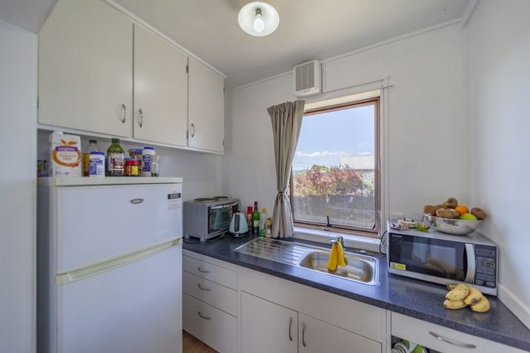 Photo of property in 1/382 Main Road North, Bay View, Napier, 4104