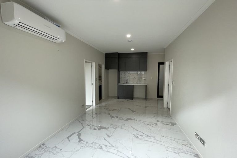 Photo of property in 1 Tannaghmore Drive, Flat Bush, Auckland, 2019
