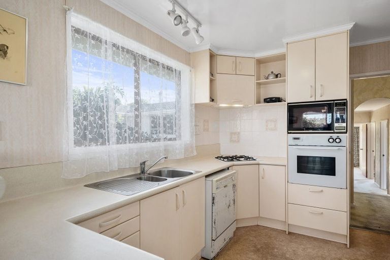 Photo of property in 68 Weatherly Road, Torbay, Auckland, 0630