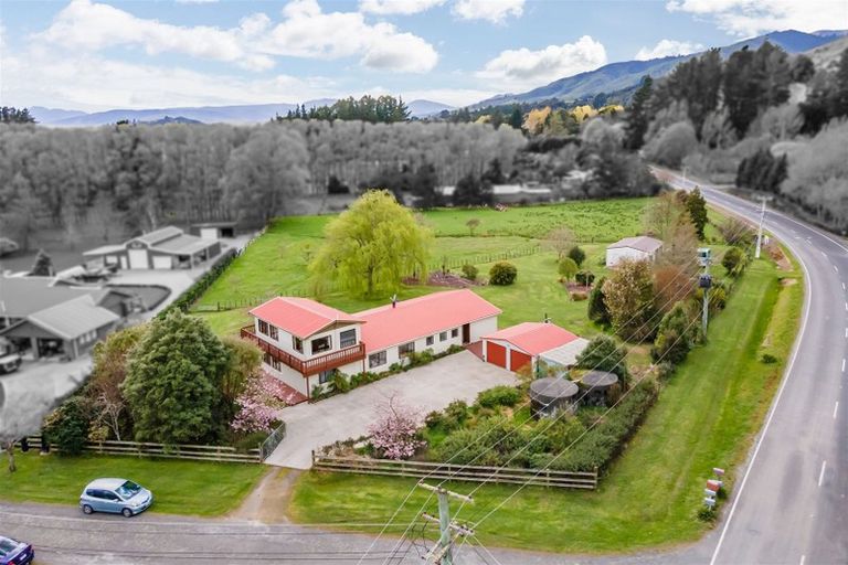 Photo of property in 262a Katherine Mansfield Drive, Whitemans Valley, Upper Hutt, 5371