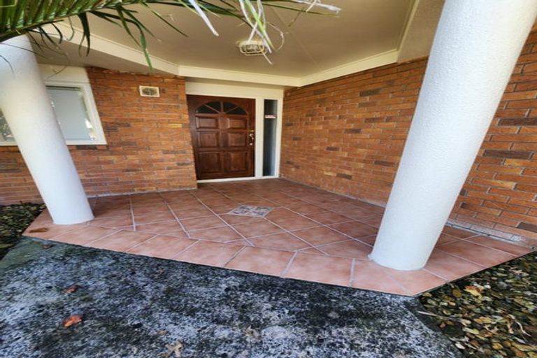 Photo of property in 27 Emmerdale Avenue, Papakura, 2110