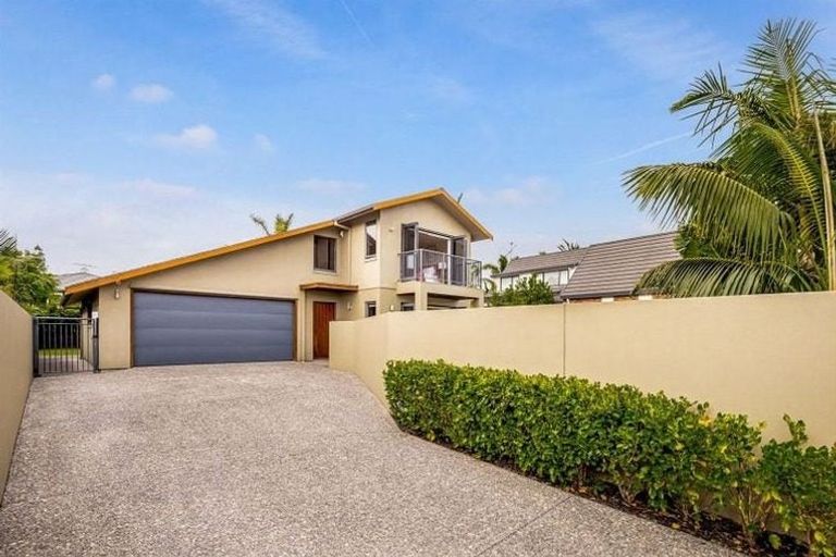Photo of property in 48a Picasso Drive, West Harbour, Auckland, 0618