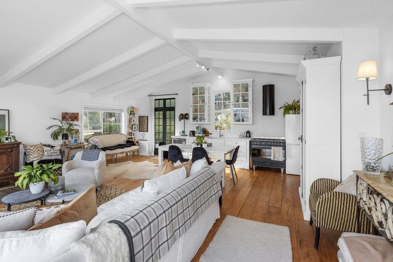 Photo of property in 20 Emerson Crescent, Diamond Harbour, Lyttelton, 8971