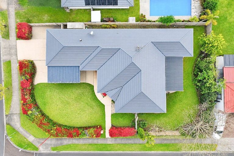 Photo of property in 1 Roderick Place, Rototuna, Hamilton, 3210