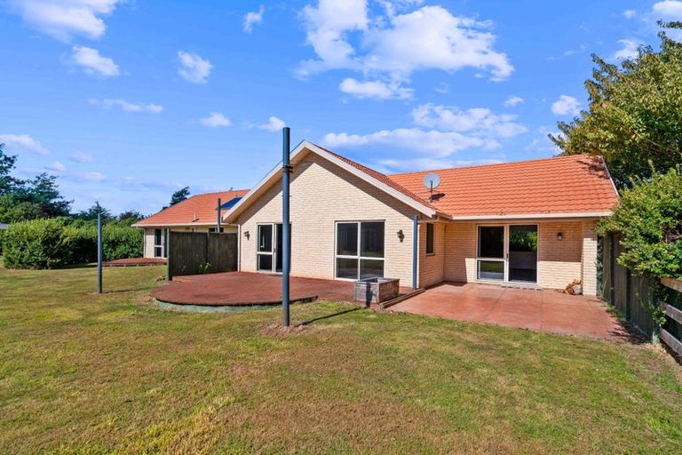 Photo of property in 26 Waterbridge Way, Rolleston, 7614