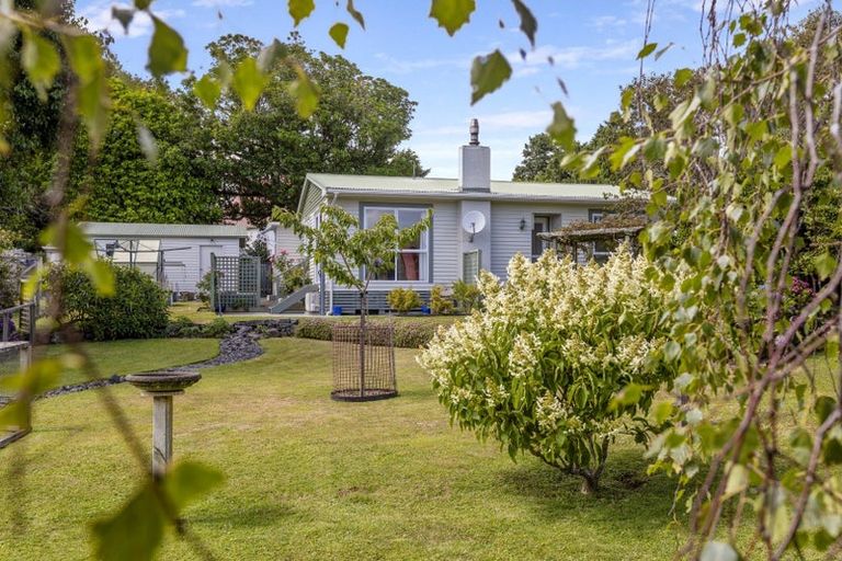 Photo of property in 5a Old South Road, Okato, 4335