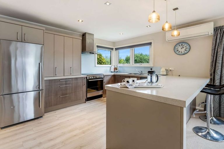 Photo of property in 14 Glenavon Place, Ilam, Christchurch, 8041