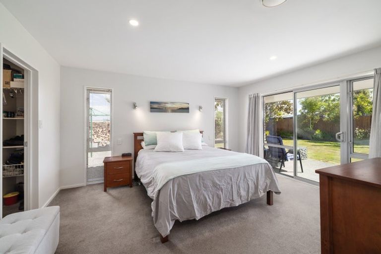 Photo of property in 15 Cairnbrae Drive, Prebbleton, 7604