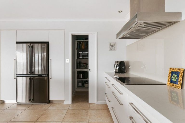 Photo of property in 20 Holyoake Terrace, Omokoroa, 3114