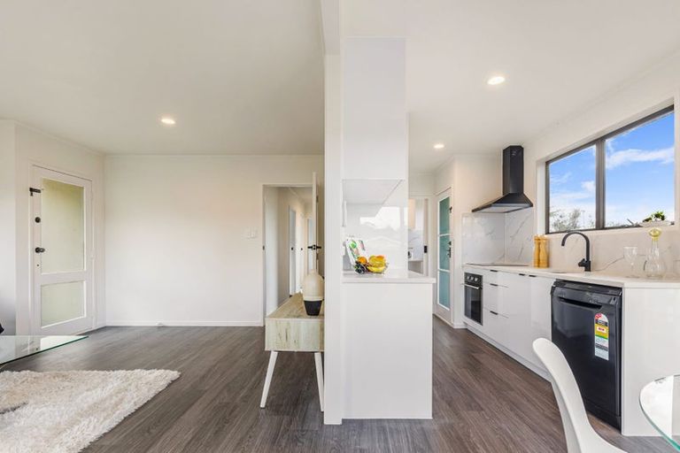 Photo of property in 1/9 Hydra Place, Glen Eden, Auckland, 0602