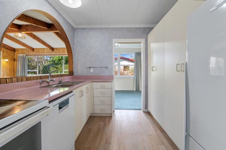 Photo of property in 14 Darroch Street, Fairy Springs, Rotorua, 3015