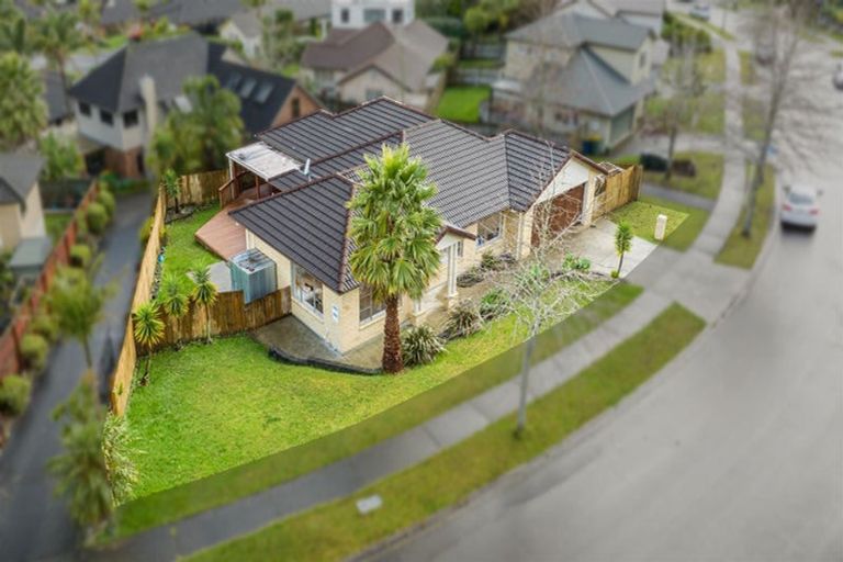 Photo of property in 29 Sapperton Drive, Henderson, Auckland, 0612