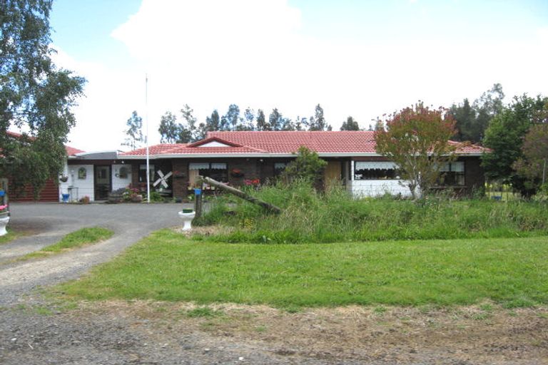 Photo of property in 244 Cossey Road, Drury, 2577