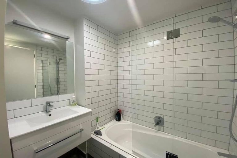 Photo of property in 9 Marsics Street, Glen Innes, Auckland, 1072