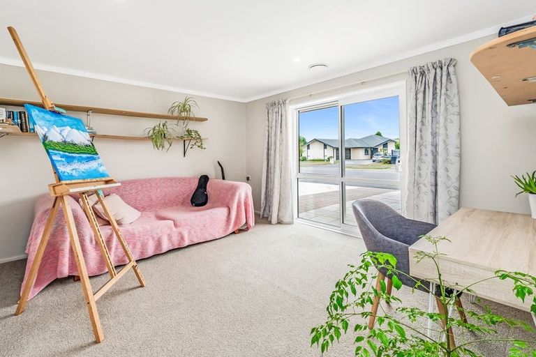 Photo of property in 44 Beaumont Drive, Rolleston, 7614