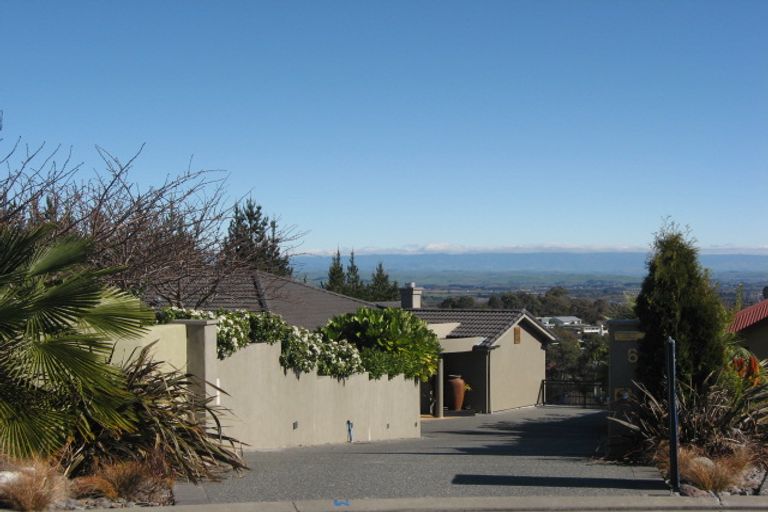 Photo of property in 6 Hikanui Place, Havelock North, 4130