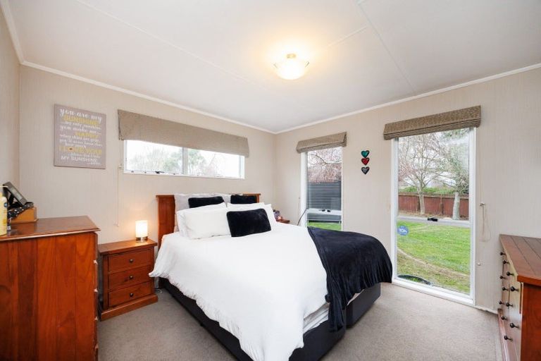 Photo of property in 17 Saturn Crescent, Milson, Palmerston North, 4414
