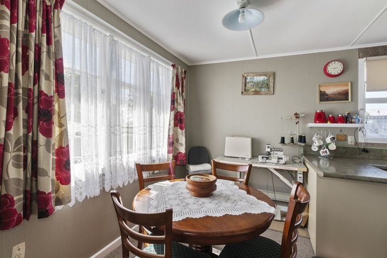 Photo of property in 3 Engles Road, Shannon, 4821