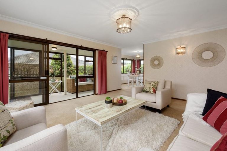 Photo of property in 26 Whitaker Street, Otumoetai, Tauranga, 3110