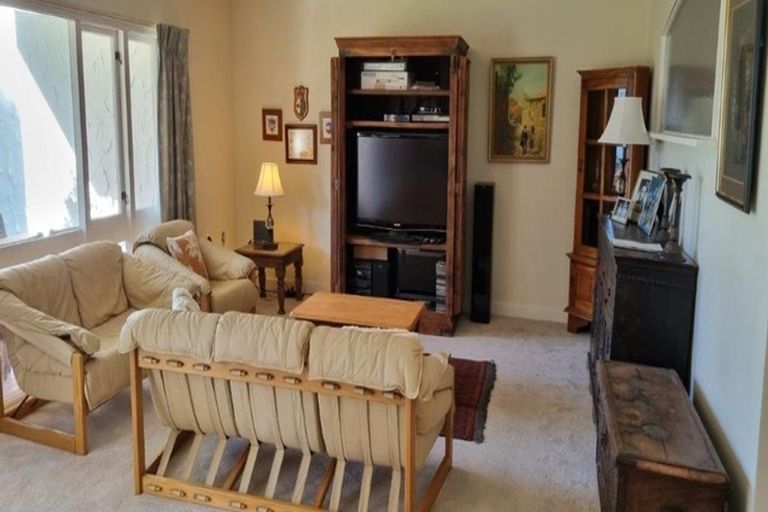 Photo of property in 23/34 Waiwera Place, Waiwera, Orewa, 0994