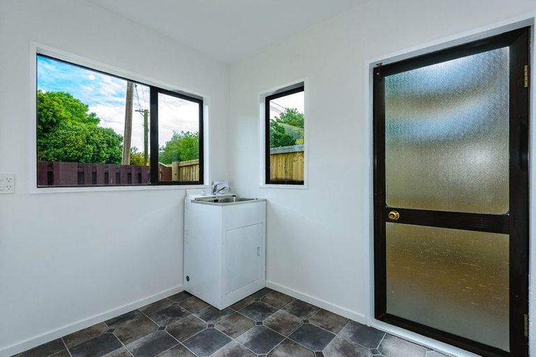 Photo of property in 2/147 Springfield Road, St Albans, Christchurch, 8014