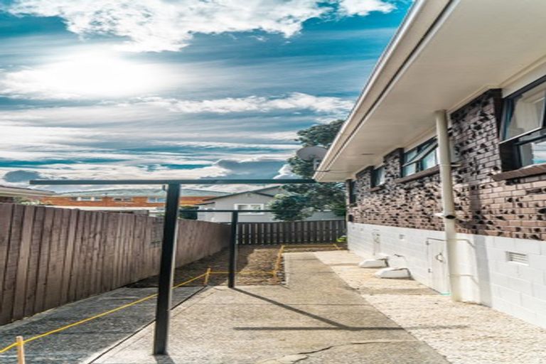 Photo of property in 1/87 Cook Street, Howick, Auckland, 2014