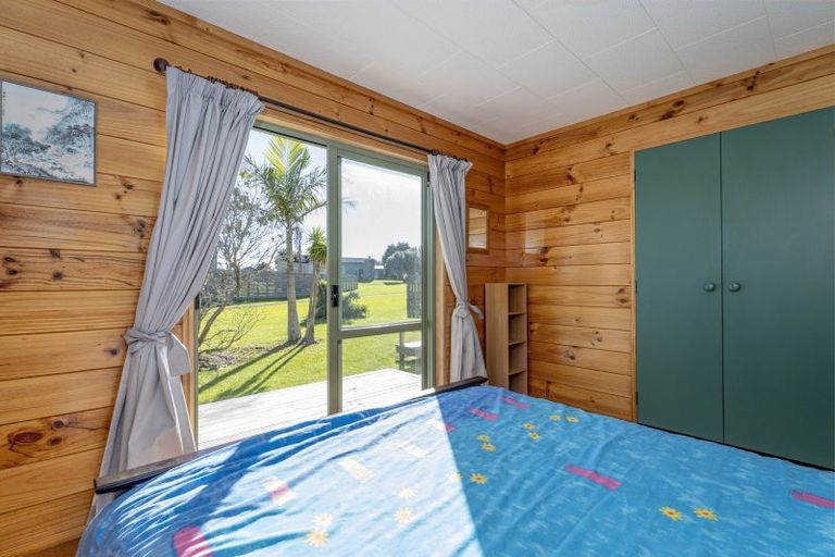 Photo of property in 528 Matarangi Drive, Matarangi, Whitianga, 3592