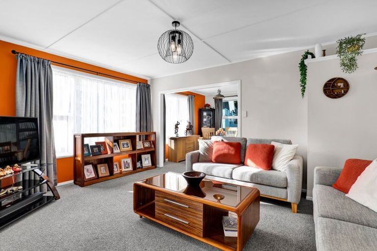 Photo of property in 19 Clearmont Crescent, Blagdon, New Plymouth, 4310