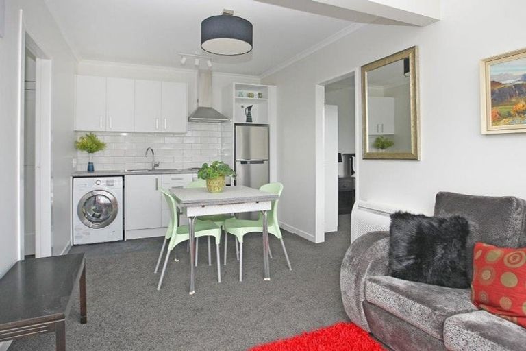 Photo of property in 73 Townsend Road, Miramar, Wellington, 6022