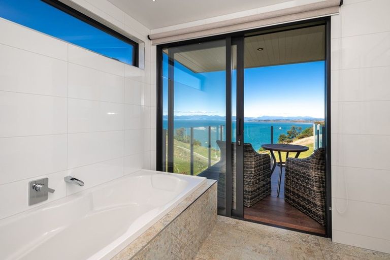 Photo of property in 6 Talisman Heights, Kaiteriteri, Motueka, 7197