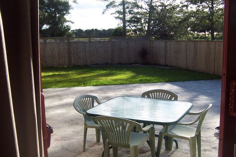 Photo of property in 2533 State Highway 1, Ruakaka, Whangarei, 0171