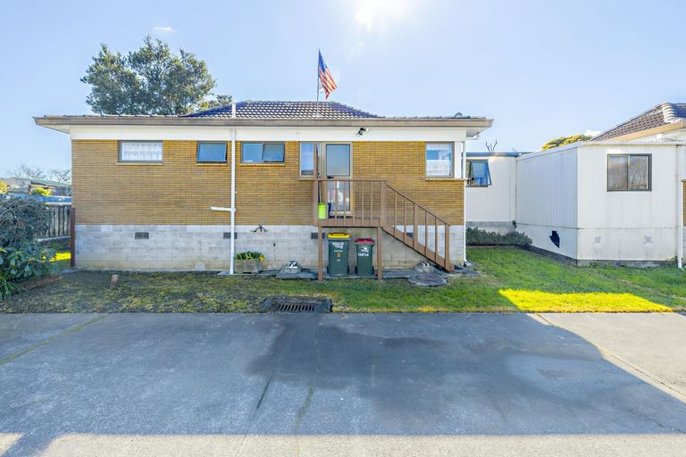 Photo of property in 2/553 Weymouth Road, Weymouth, Auckland, 2103