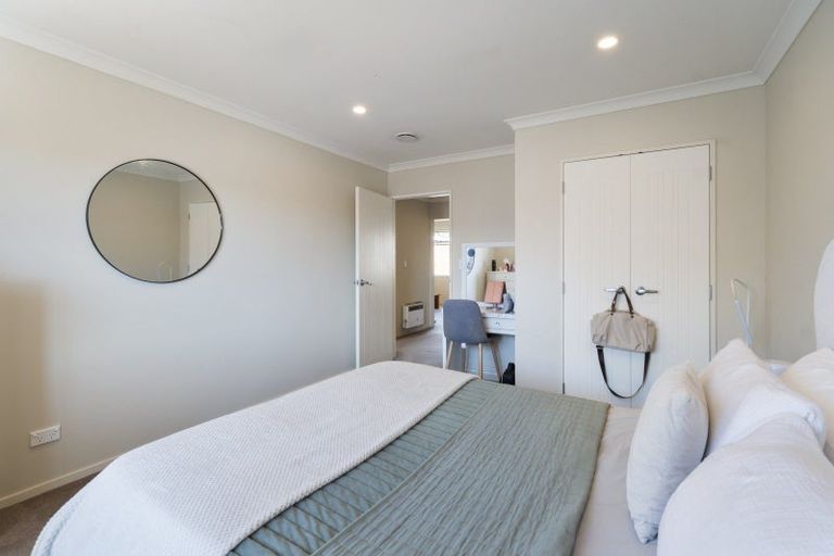 Photo of property in 42 Peter Hall Drive, Kelvin Grove, Palmerston North, 4414