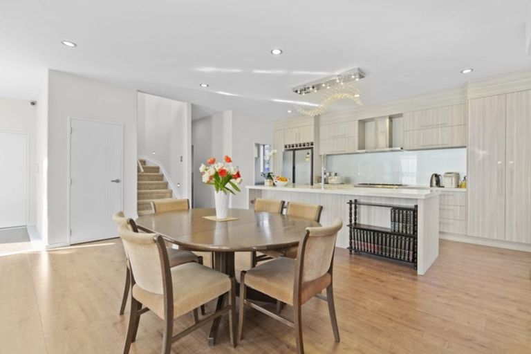 Photo of property in 21b Stamford Crescent, Flat Bush, Auckland, 2019