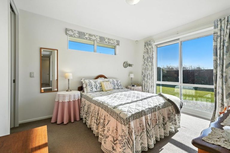 Photo of property in 5 Lancewood Way, Rangiora, 7400