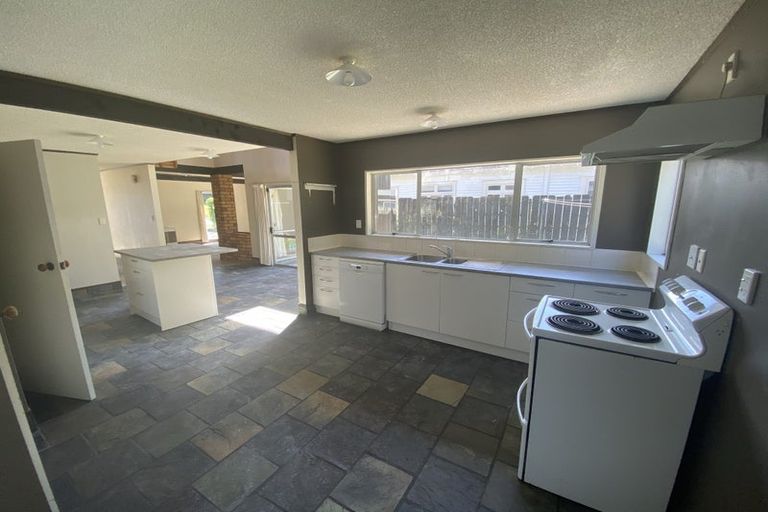 Photo of property in 8a Opoia Road, Hamilton East, Hamilton, 3216