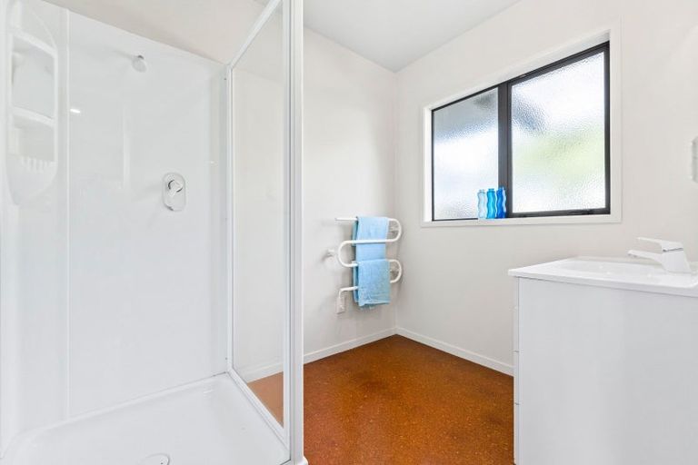 Photo of property in 8 Hector Lang Drive, Langs Beach, Waipu, 0582