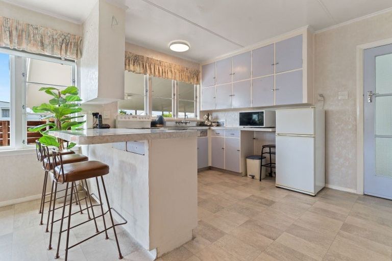 Photo of property in 17 Brooklyn Road, Carterton, 5713