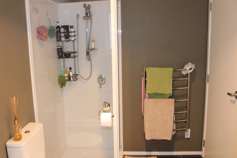 Photo of property in 4 Lakshmi Place, Khandallah, Wellington, 6035