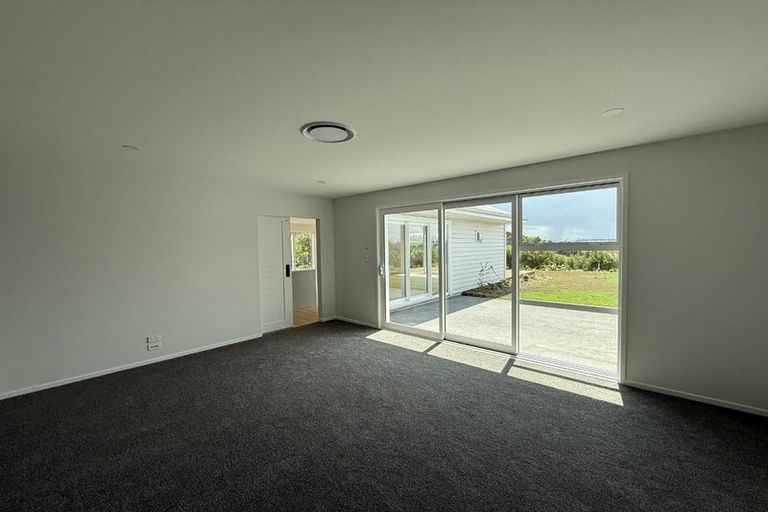 Photo of property in 5 Johnson Place, Stillwater, Silverdale, 0993