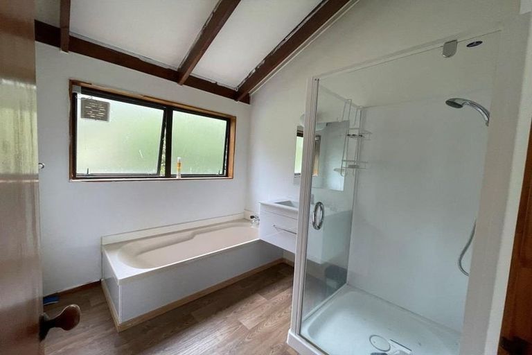 Photo of property in 14 Channel View Road, Campbells Bay, Auckland, 0630