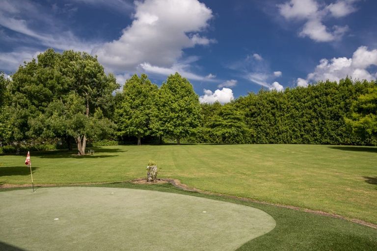 Photo of property in 102 Blackbridge Road, Dairy Flat, Albany, 0794