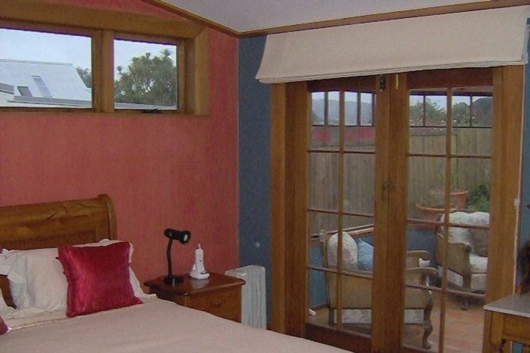 Photo of property in 74 Nottingham Street, Karori, Wellington, 6012