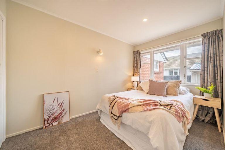 Photo of property in 2/30 Marion Street, Silverstream, Upper Hutt, 5019