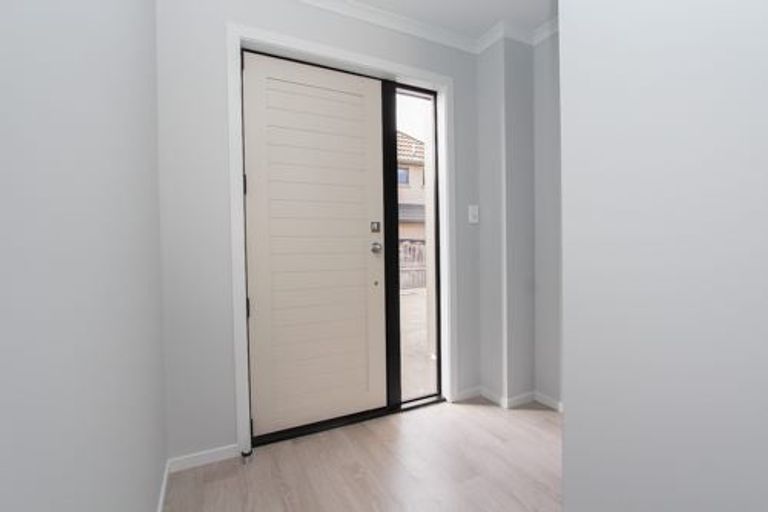 Photo of property in 1-5/5 Charlemont Street, Whitiora, Hamilton, 3200