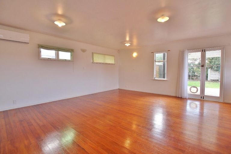 Photo of property in 370 Main Road, Huapai, Kumeu, 0810