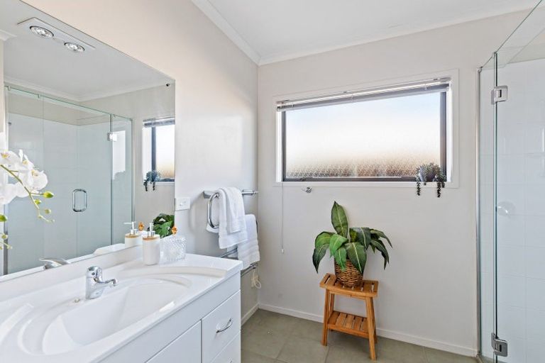 Photo of property in 34a Clemow Road, Fitzroy, New Plymouth, 4312