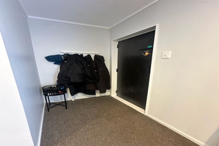 Photo of property in 46 Guadeloupe Crescent, Grenada Village, Wellington, 6037