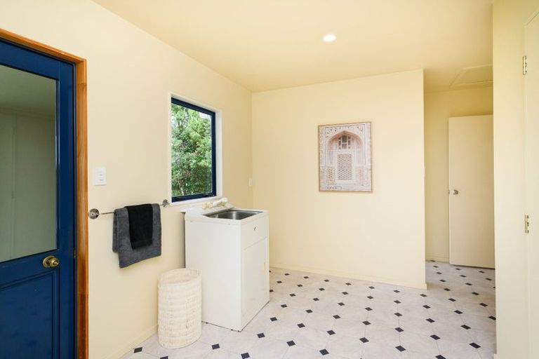 Photo of property in 159 Kawakawa Road, Feilding, 4775